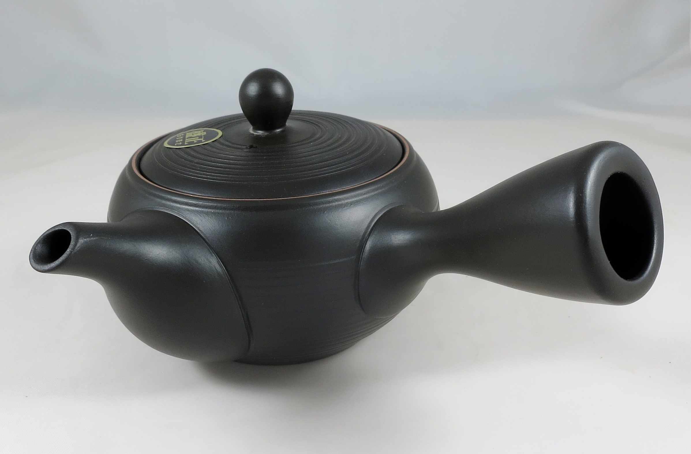 Kyusu schwarz mit Ringlinien