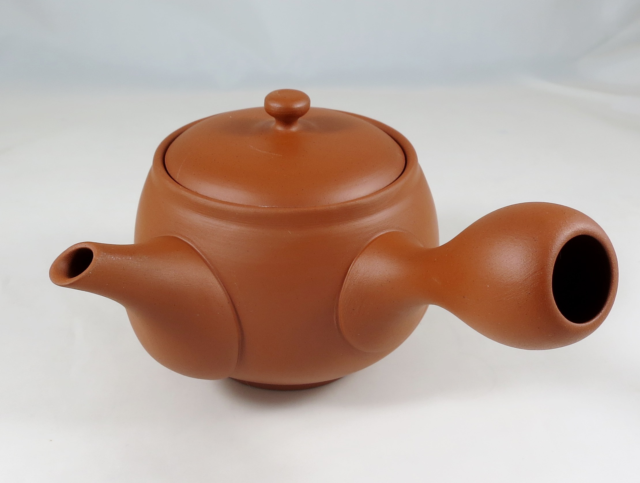 Kyusu-rotbraun-und-schlicht Kyusu Ton poliert