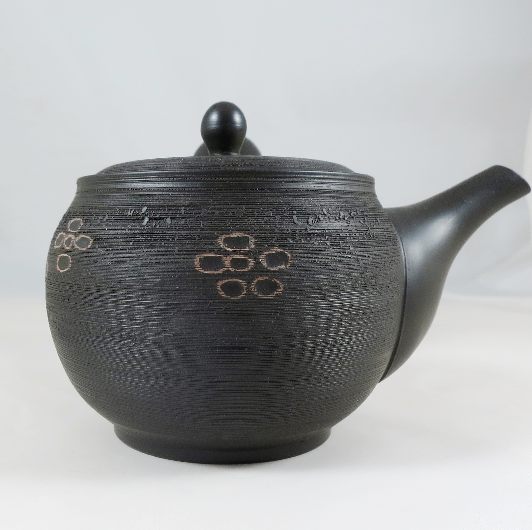 Kyusu schwarz mit Ornament