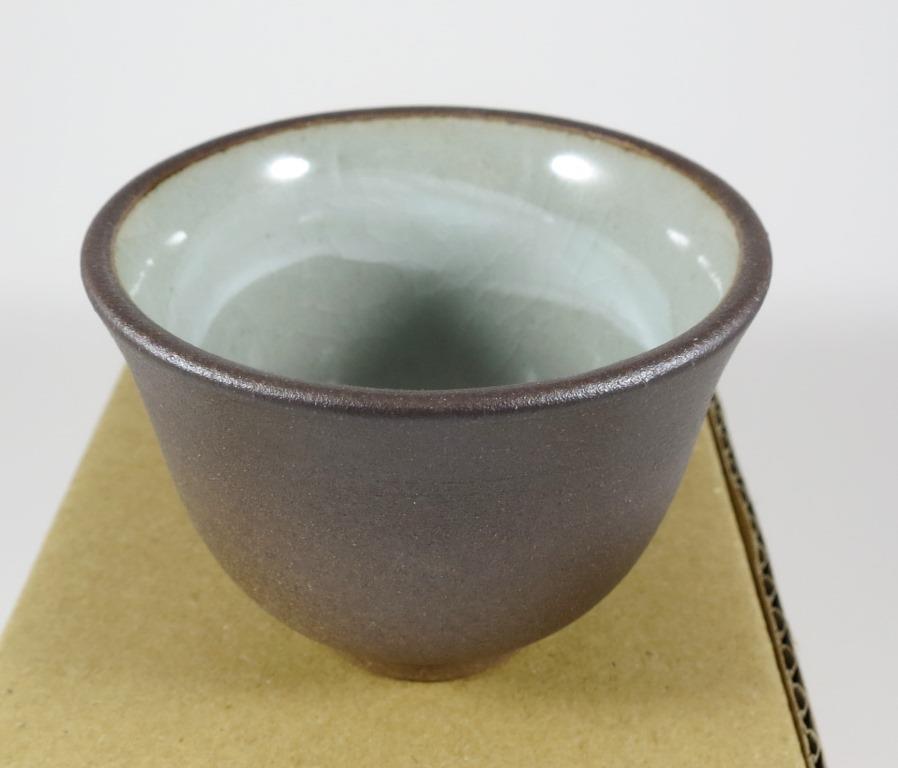 Toncup braun mit heller Innenglasur