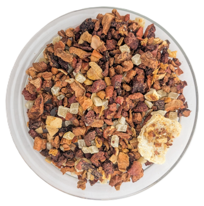Fruchtige Teemischung Aprikose mit Yuzu mit getrockneten Aprikosenstücken, hellen Ananas- und Zitruswürfeln sowie Apfelstücken.