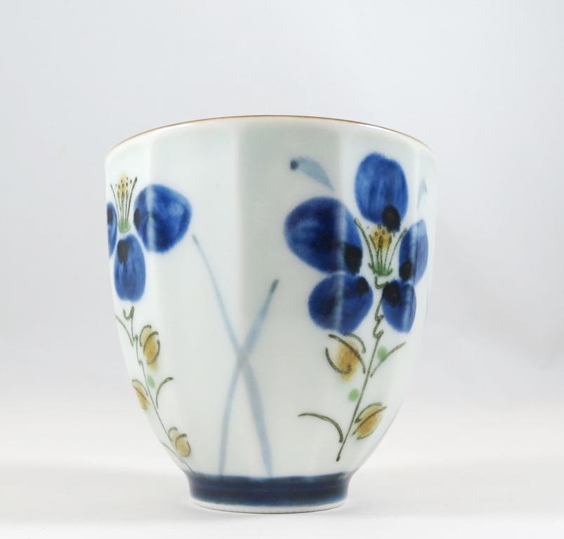 Japanischer Blütenbecher